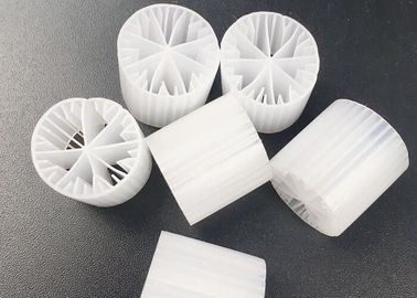 خرید رسانه فیلتر پلاستیکی بیومس HDPE 15 * 15mm برای حامل فناوری WWTP SBR online manufacture