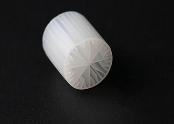 خرید رنگ سفید رسانه فیلتر MBBR 15 * 15mm اندازه مواد HDPE برای تصفیه فاضلاب online manufacture