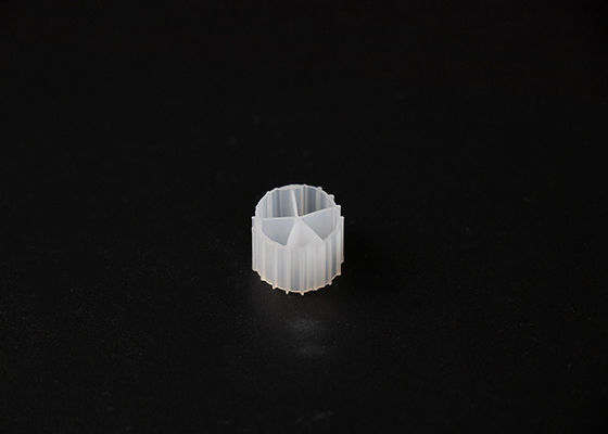 خرید سفید رنگ شناور خوب مقاوم در برابر UV HDPE PE03 MBBR حامل IFAS فرآیند online manufacture
