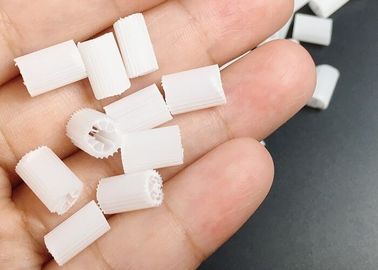 بستر نقلیه سفید رسانه های فیلتر پلاستیکی 20 سال طول عمر با مواد HDPE تازه