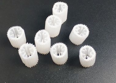 صرفه جویی در فضای پلاستیکی رسانه های فیلتر شناور Kaldnes Bio Filter Media