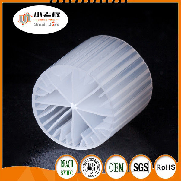 اندازه 15*15 میلی متر با رنگ سفید و مواد اولیه HDPE رسانه فیلتر MBBR برای مخزن بی هوا