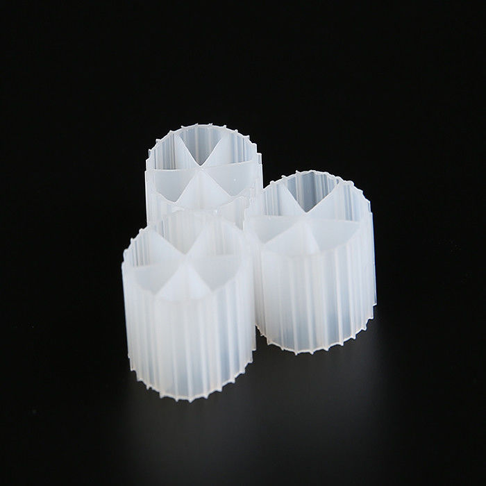 رسانه فیلتر سلول های زیستی حوضچه کوی پلاستیک 6 سوراخ با رنگ سفید و HDPE تازه