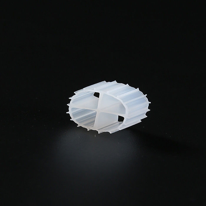 تصفیه فاضلاب سفید MBBR بیو رسانه های حرکت بستر فیلتر آکواریوم