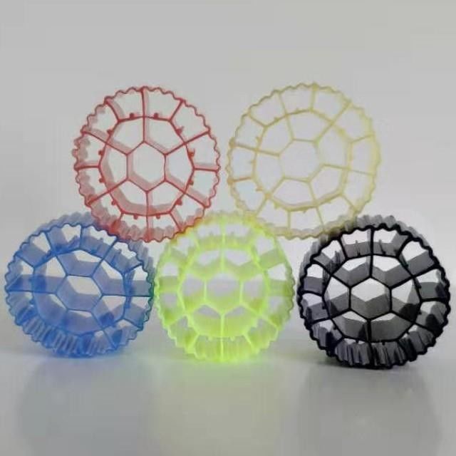 رنگ سفید رسانه های MBBR با ماده ی تازه ای HDPE و اندازه ی 25*12mm برای تصفیه آب های فاضلاب