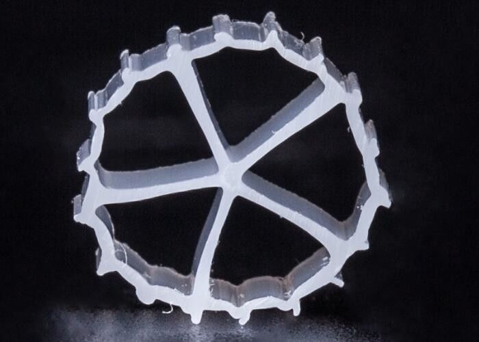 10mmX7 mm k1 Kaldnes رسانه فیلتر بایوفلیم برای مزرعه ماهی