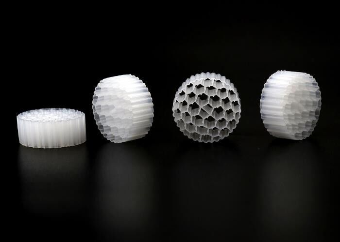 آبداری آکواریوم Mbbr حامل Bio Ball Filter محیط رسانه ای - دوستانه