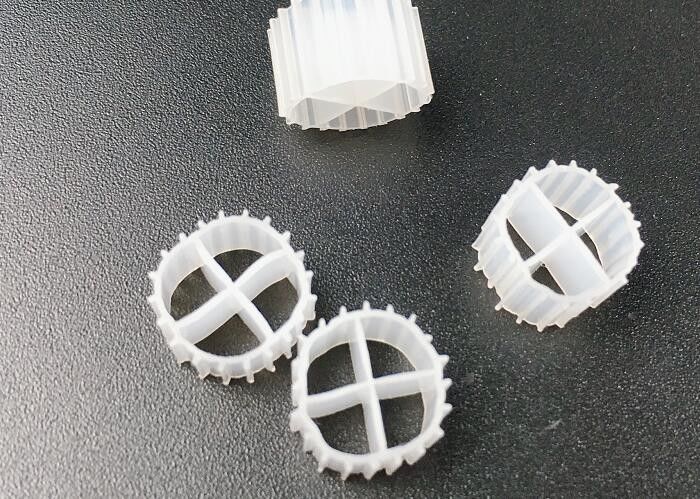 مخزن آناروبیک محیط زیست دوستانه MBBR فیلتر حامل رسانه شناور برای مزرعه میگو