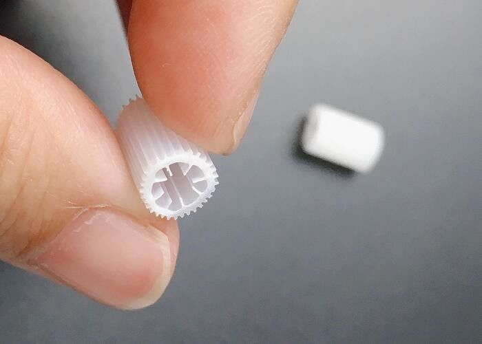 مواد هیپس ویرجین MBBR فیلتر رسانه شناور مایکرو بیوپایپ رسانه برای تصفیه فاضلاب