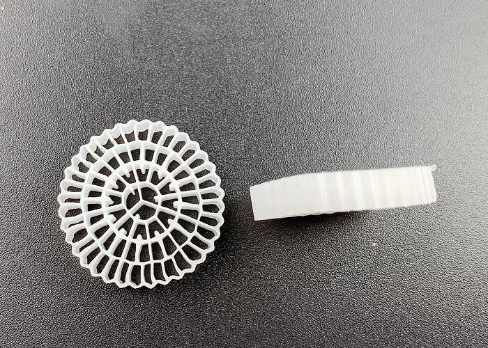 Kaldnes K5 FDA ایمنی فعال بیوفلیم آویزان سریع Mbbr رسانه فیلتر بیولوژیکی