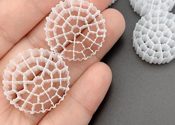 MBBR Bio Ball Sewage Treatment رسانه فیلتر پلاستیکی 25*10MM