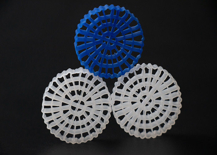 تصفیه فاضلاب رسانه های فیلتر پلاستیکی MBBR HDPE بیومور بزرگ 1200 m2/m3 سطح سطح تجهیزات IFAS