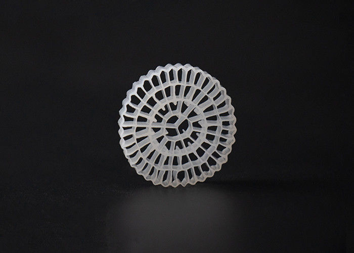 ماده ی فرنگی HDPE MBBR Bio Media رنگ سفید و 25*4mm اندازه سطح بالا MBBR