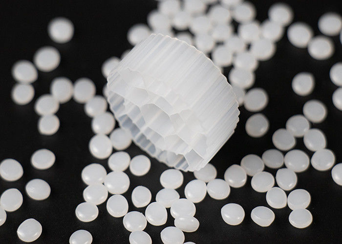 19 سوراخ K3 فیلتر سلول های زیستی با مواد اولیه HDPE و رنگ سفید