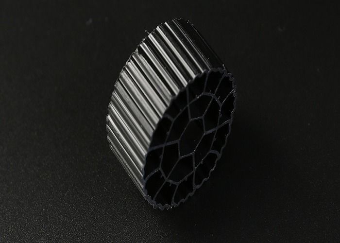 رنگارنگ و یا سفارشی پلاستیکی رسانه های متحرک فیلتر برای آکواریوم مواد HDPE تازه
