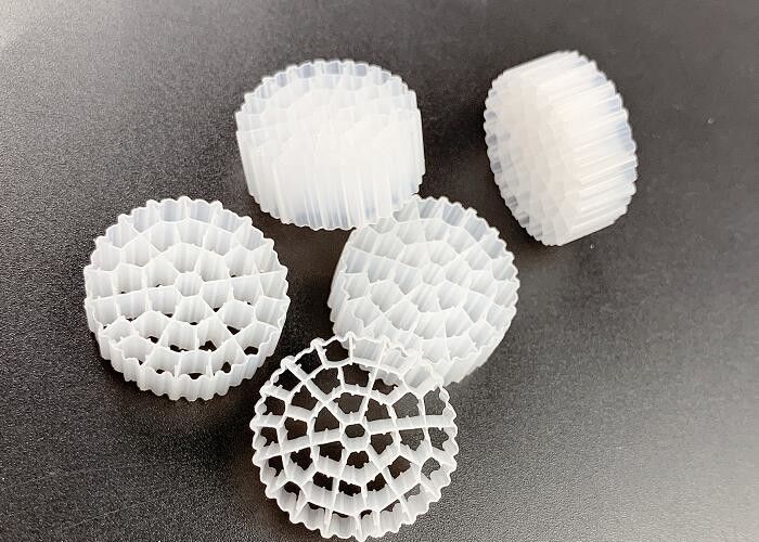 IFAS FDA Safty HDPE White Color MBBR Biocell Filter Media تکنولوژی A/O