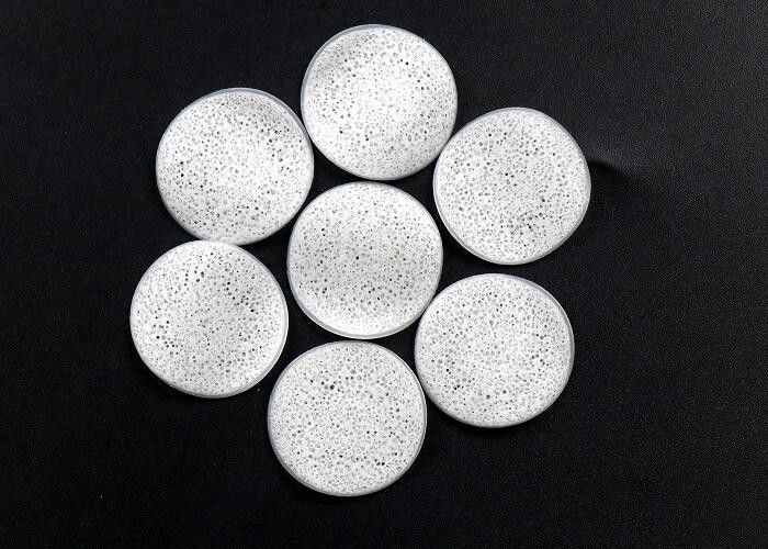 تراشه های بیولوژیکی بیوتوب فیلتر رسانه های سفید رنگ گرد قطعات صاف